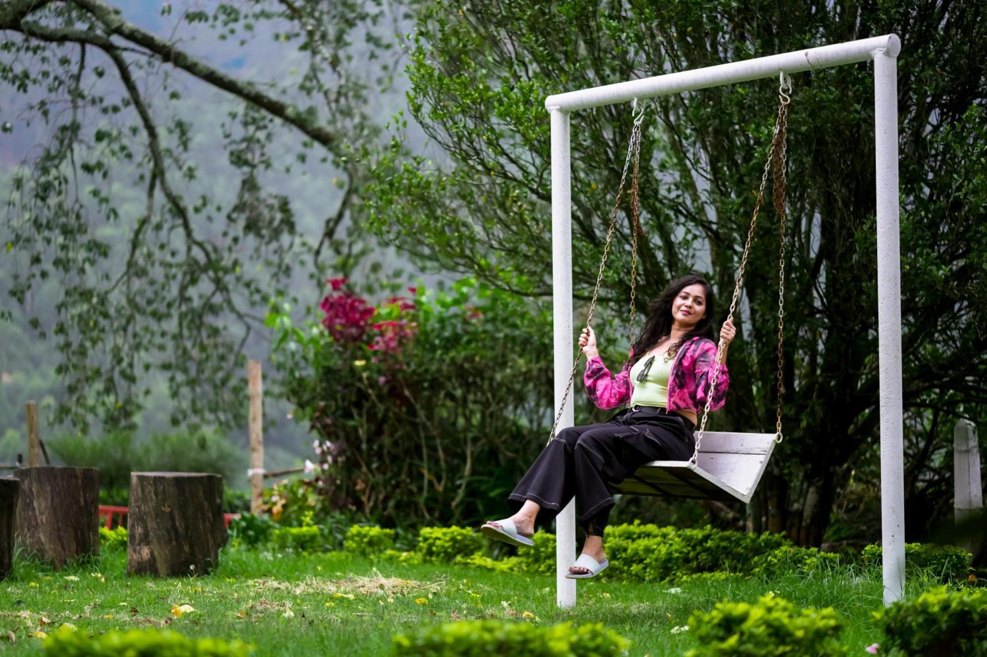 Arivikad Tea Bungalow Munnar By Voye Homes Suryanelli Kültér fotó