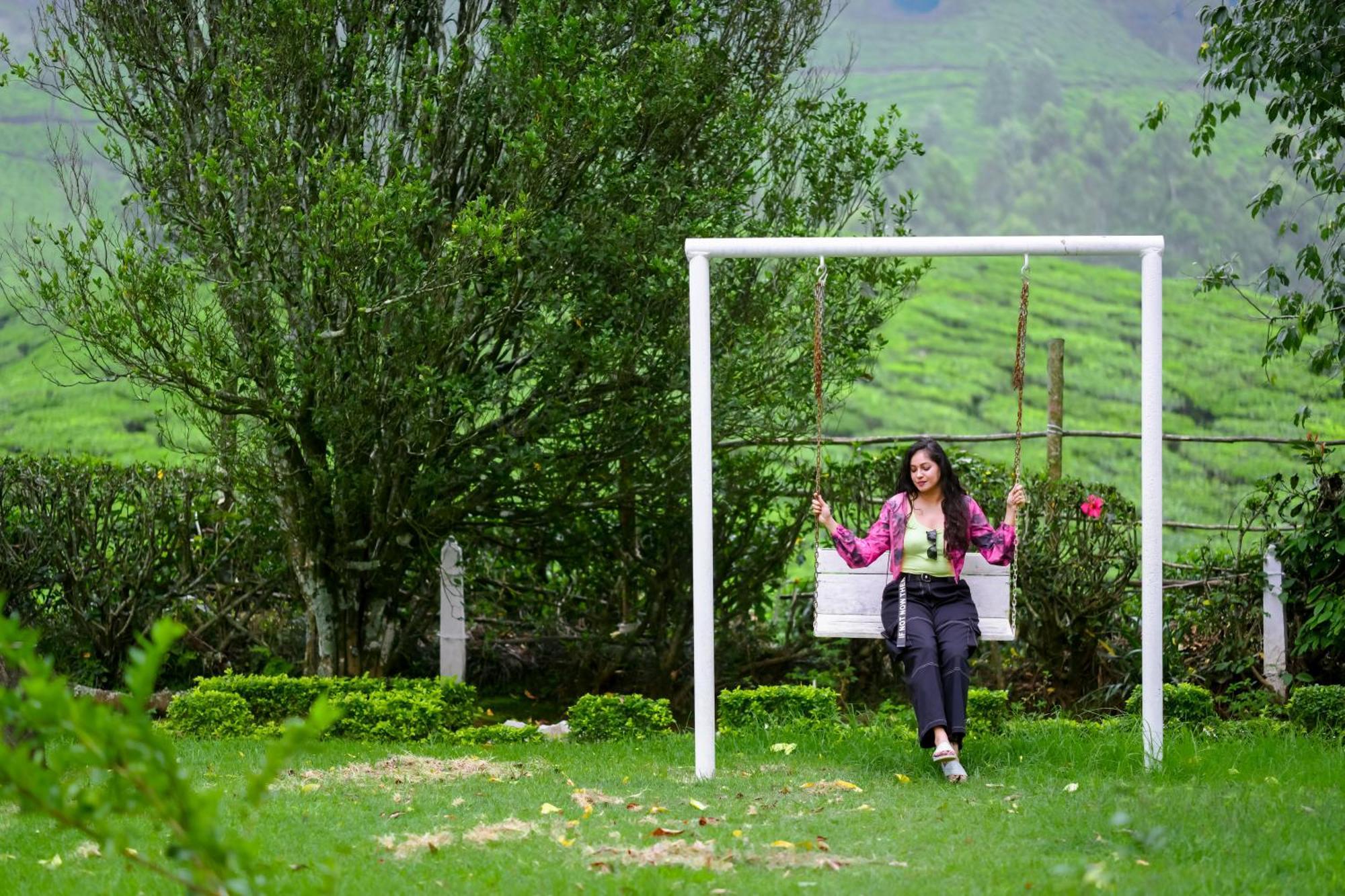 Arivikad Tea Bungalow Munnar By Voye Homes Suryanelli Kültér fotó